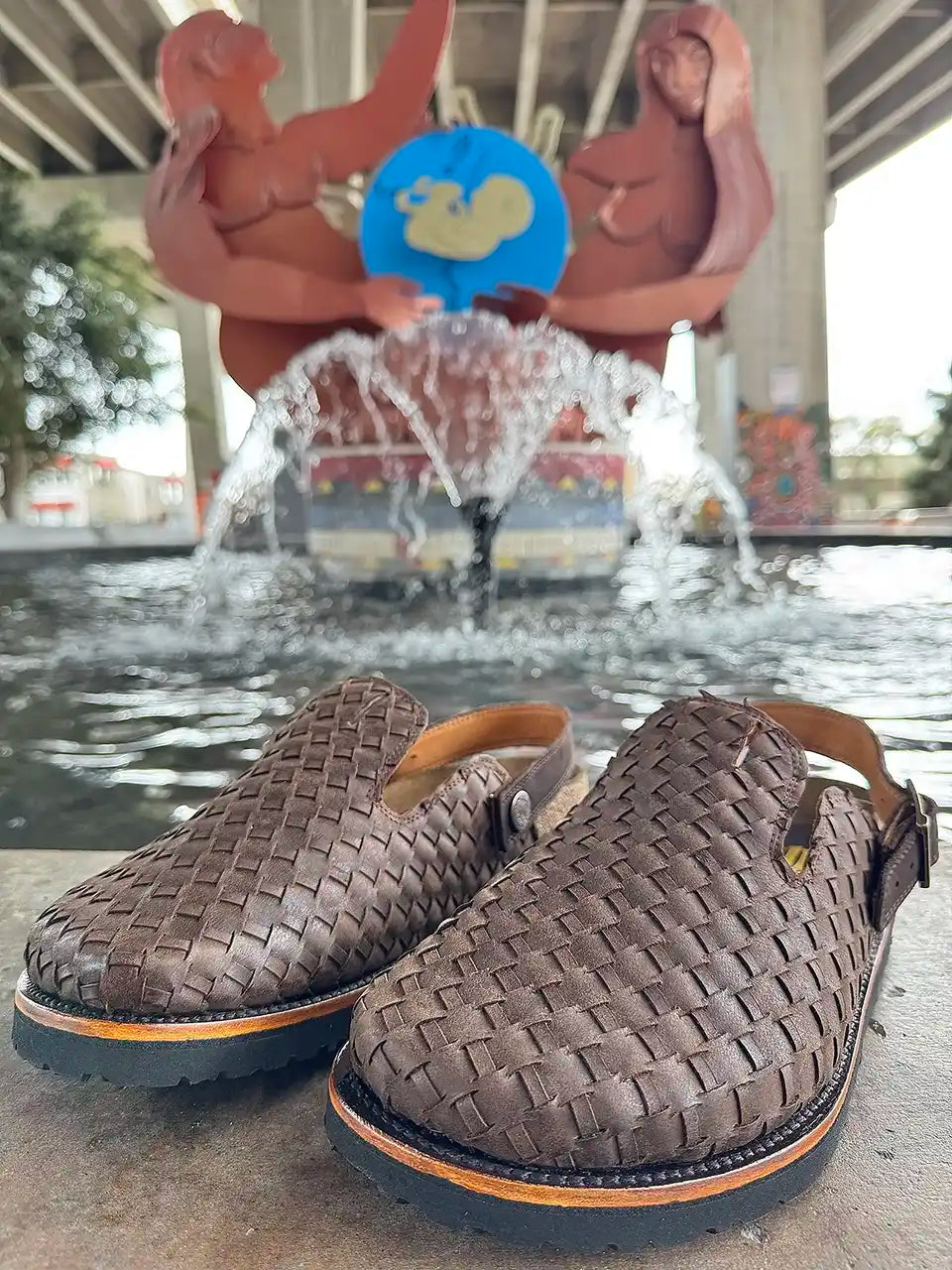 Botas Hasta La Muerte brown Petatillo clogs with swivel ankle straps, cork footbed and Vibram sole handcrafted in León Mexico.