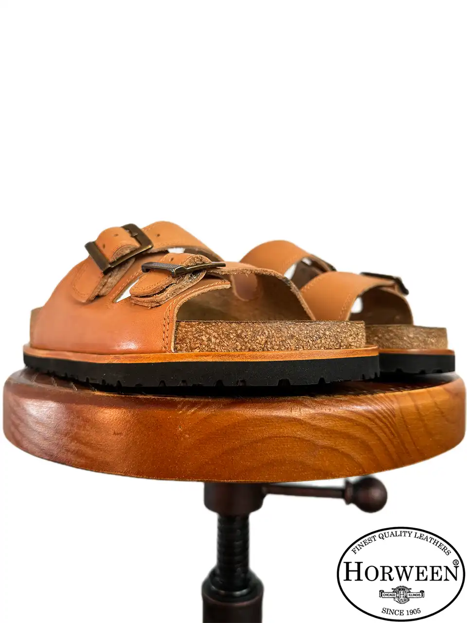 Botas Hasta La Muerte natural Horween Essex leather huaraches with cork footbed and Vibram sole handcrafted in León Mexico.