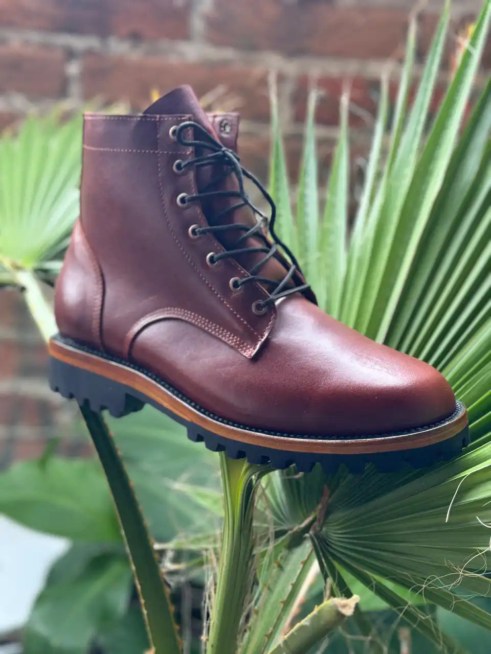 Botas Hasta La Muerte chrome tanned leather lace up boots with Goodyear welt handcrafted in León Mexico.