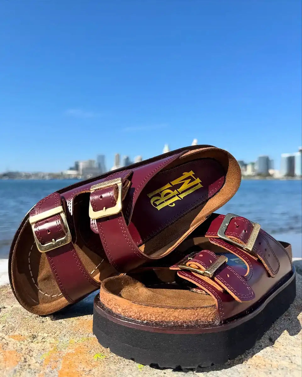 Botas Hasta La Muerte platform huaraches with cork footbed and Vibram soles handcrafted in León Mexico.