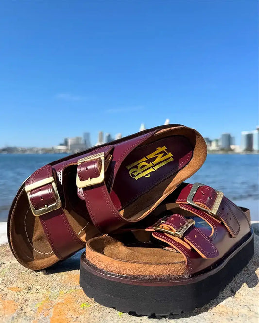 Botas Hasta La Muerte platform huaraches with cork footbed and Vibram soles handcrafted in León Mexico.