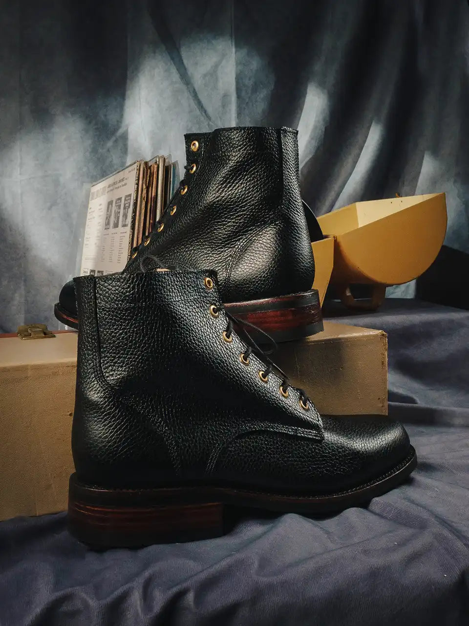 Botas Hasta La Muerte black pebble leather lace up boots with Goodyear welt handcrafted in León Mexico.