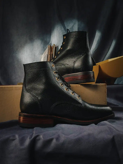 Botas Hasta La Muerte black pebble leather lace up boots with Goodyear welt handcrafted in León Mexico.