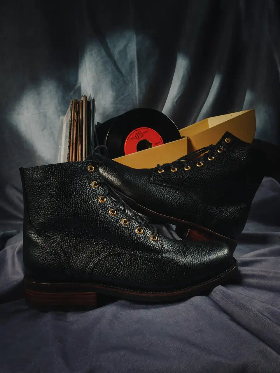 Botas Hasta La Muerte black pebble leather lace up boots with Goodyear welt handcrafted in León Mexico.