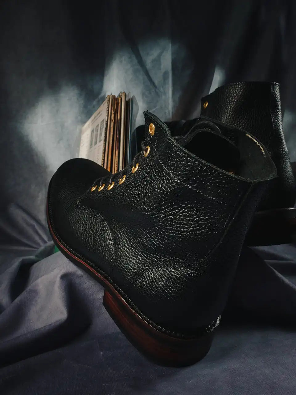 Botas Hasta La Muerte black pebble leather lace up boots with Goodyear welt handcrafted in León Mexico.
