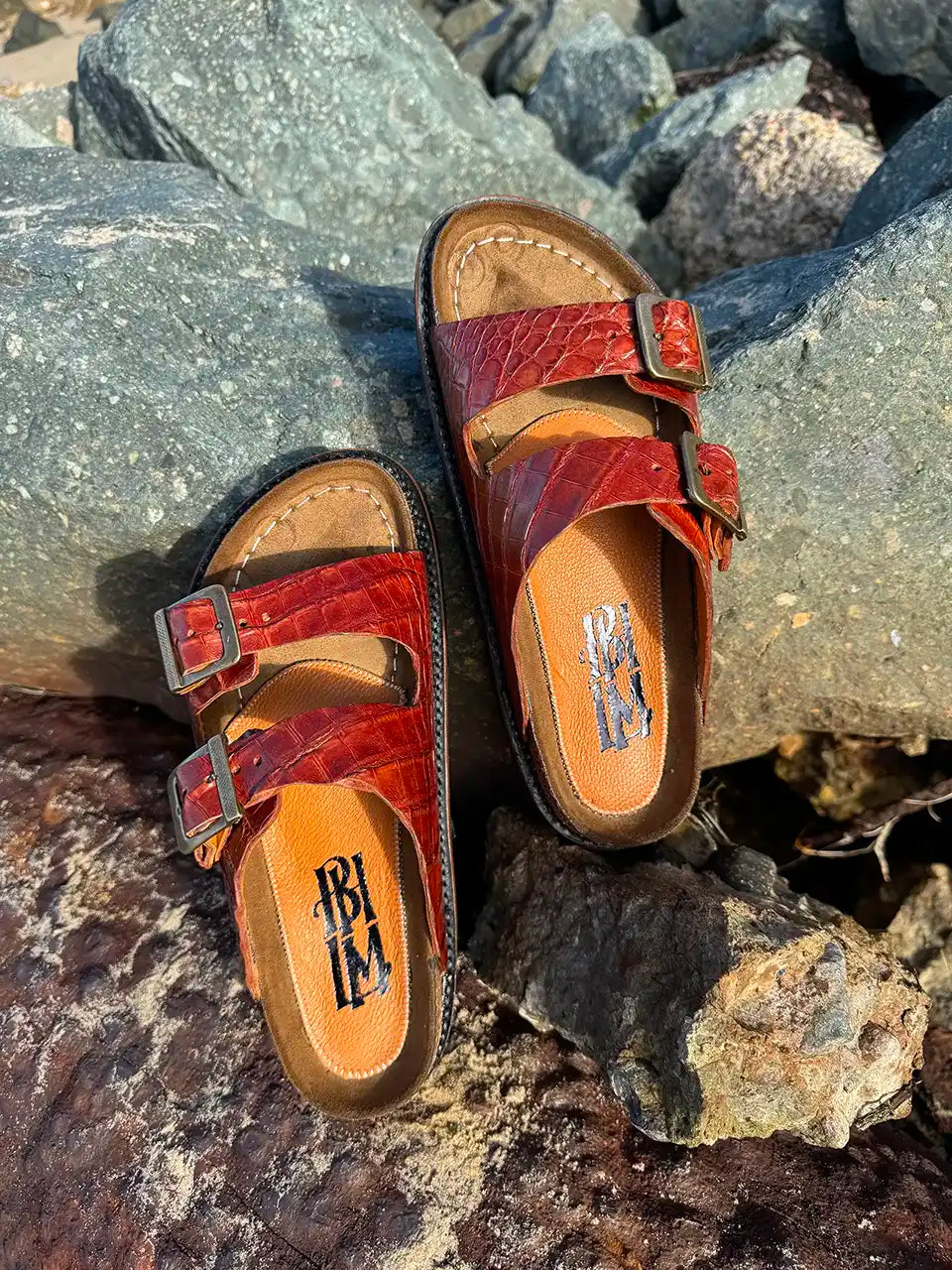 Botas Hasta La Muerte alligator leather huaraches with cork footbed and Vibram sole handcrafted in León Mexico.