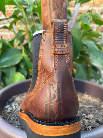 Botas Hasta La Muerte brown oil tanned leather Chelsea boots with Vibram wedge soles handcrafted in León Mexico.