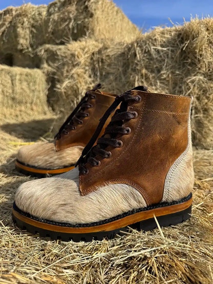 Botas Hasta La Muerte cowhide leather lace up boots with Goodyear welt and lug soles handcrafted in León Mexico.