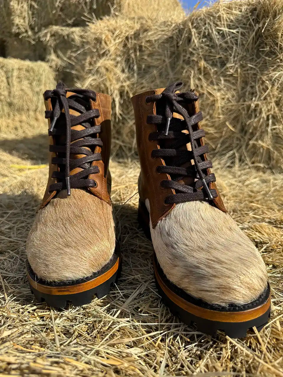 Botas Hasta La Muerte cowhide leather lace up boots with Goodyear welt and lug soles handcrafted in León Mexico.