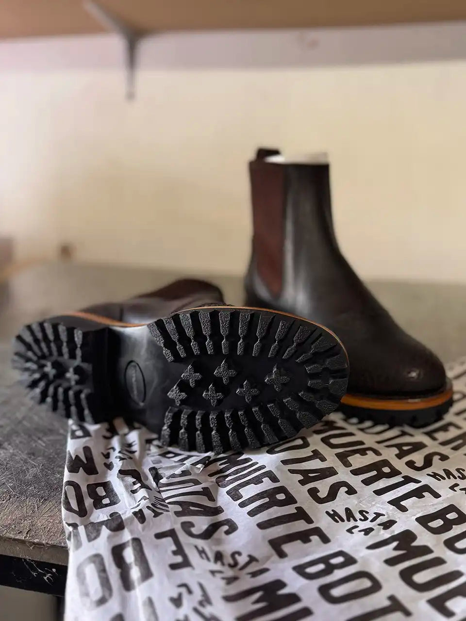 Botas Hasta La Muerte chrome tanned leather Chelsea boots with custom toecaps handcrafted in León Mexico.