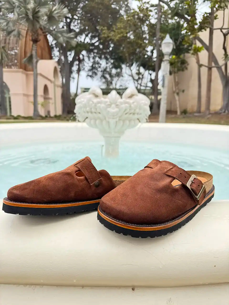 Botas Hasta La Muerte brown roughout cowhide clogs with cork footbed and Vibram sole handcrafted in León Mexico.