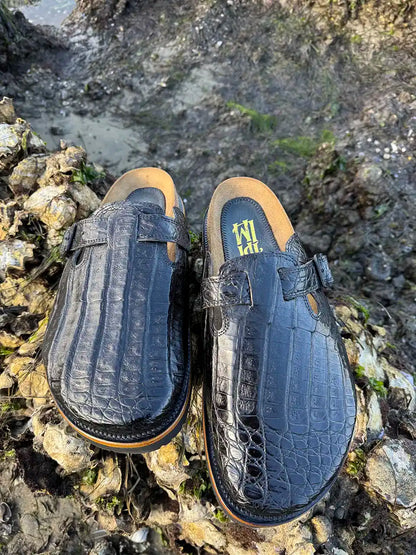 Botas Hasta La Muerte black alligator leather clogs with cork footbed and Vibram sole handcrafted in León Mexico.