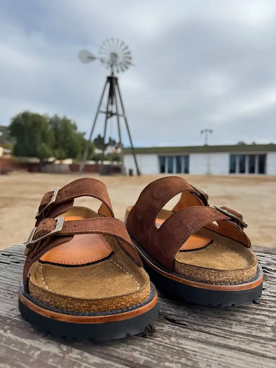 Botas Hasta La Muerte brown roughout cowhide huaraches with cork footbed and Vibram sole handcrafted in León Mexico.