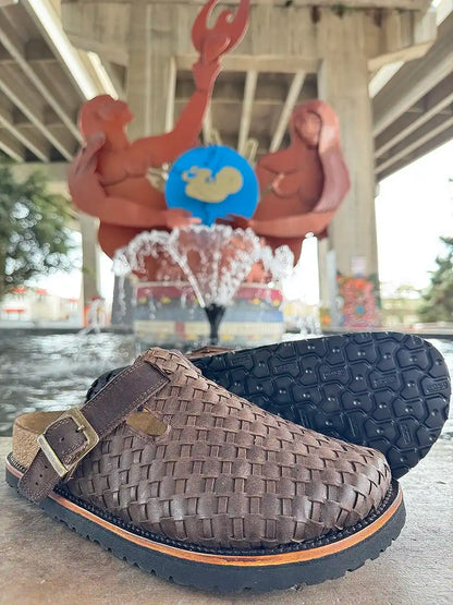 Botas Hasta La Muerte brown Petatillo clogs with swivel ankle straps, cork footbed and Vibram sole handcrafted in León Mexico.