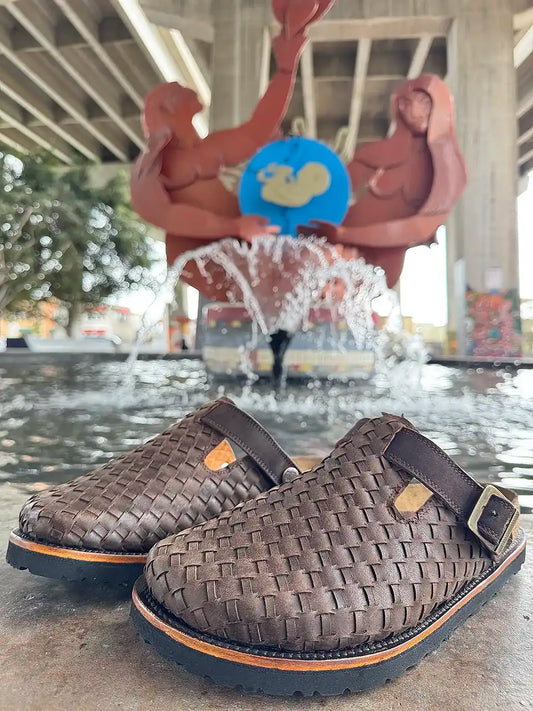 Botas Hasta La Muerte brown Petatillo clogs with swivel ankle straps, cork footbed and Vibram sole handcrafted in León Mexico.