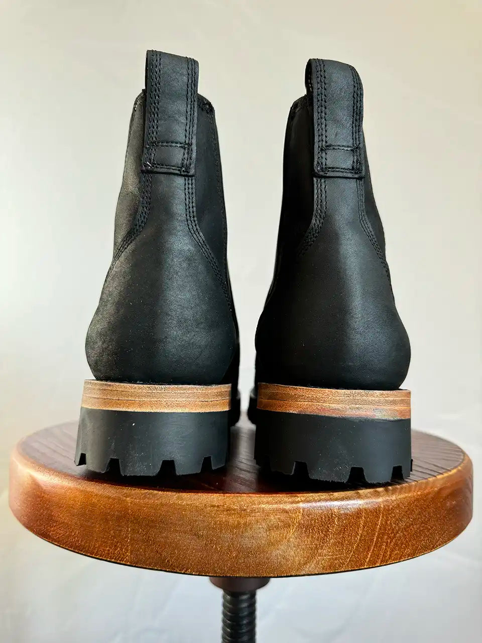 Botas Hasta La Muerte top grain leather Chelsea boots with Goodyear welt and lug soles handcrafted in León Mexico.