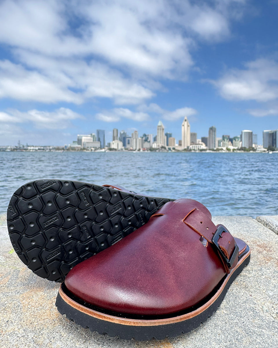 Botas Hasta La Muerte burgundy vegetable tanned zero drop clogs with Vibram soles handcrafted in León Mexico.