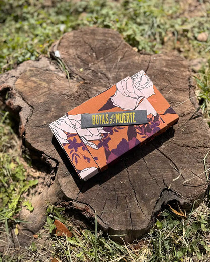 Botas Hasta La Muerte camouflage cowhide leather trucker wallet with brass snap closure handcrafted in León Mexico.