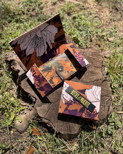 Botas Hasta La Muerte camouflage cowhide leather trucker wallet with brass snap closure handcrafted in León Mexico.