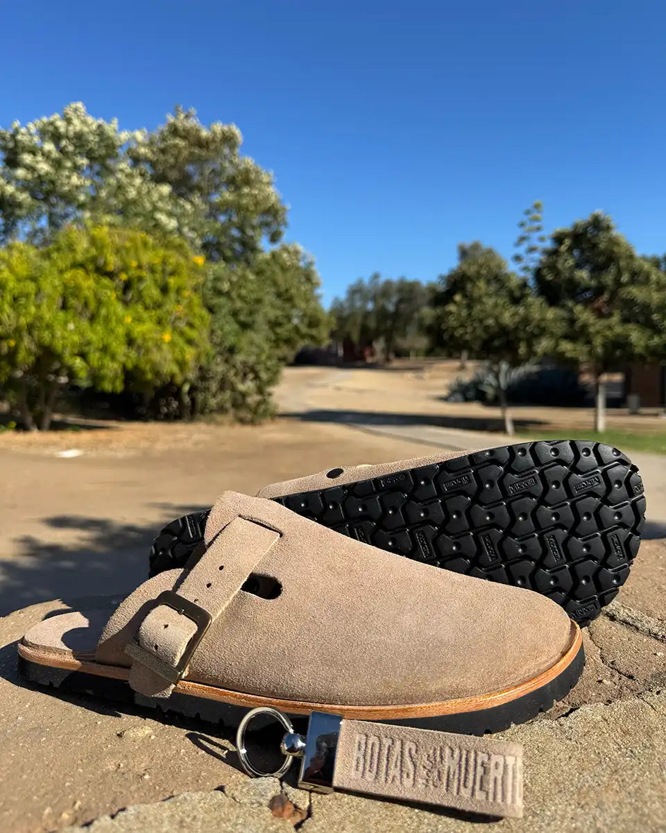 Botas Hasta La Muerte taupe suede zero drop clogs with vegetable tanned leather midsole and Vibram soles handcrafted in León Mexico.