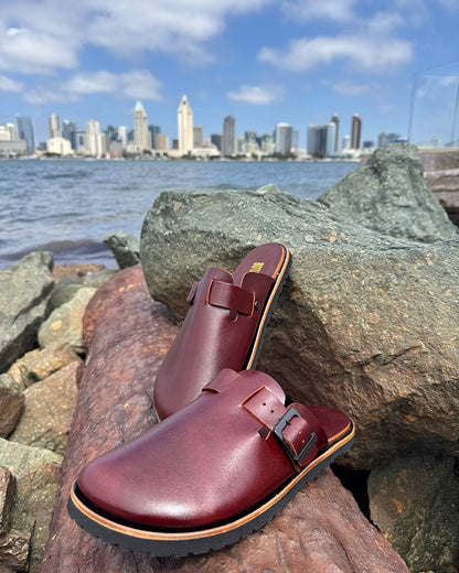 Botas Hasta La Muerte burgundy vegetable tanned zero drop clogs with Vibram soles handcrafted in León Mexico.